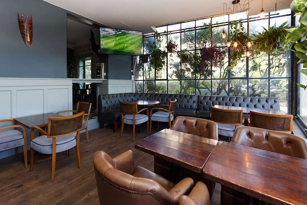 Irish Pub O'Sullivans By The Beach Mandelieu