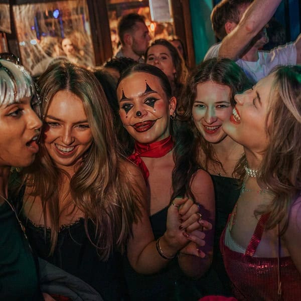 soiree halloween pub O'Sullivans